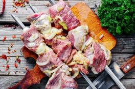Marinated Kosher Shish Kebabs