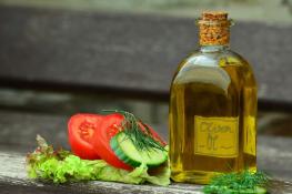 Kosher Vinegars and Oil Dressing